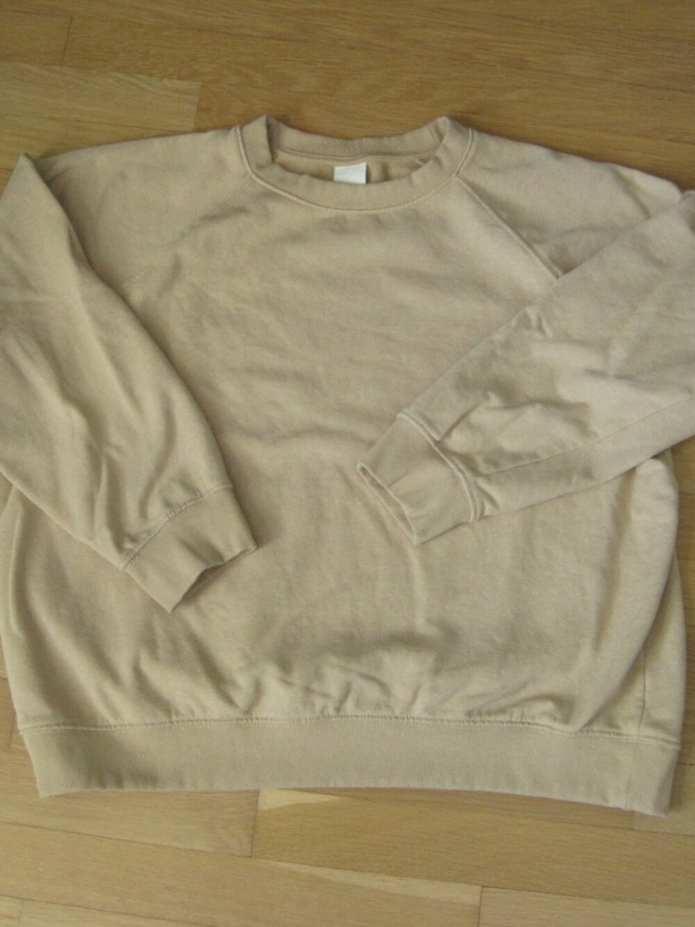 H&M Tan Raglan-Sleeved Pullover Sweatshirt Size L Oversized Cotton Blend Fleece